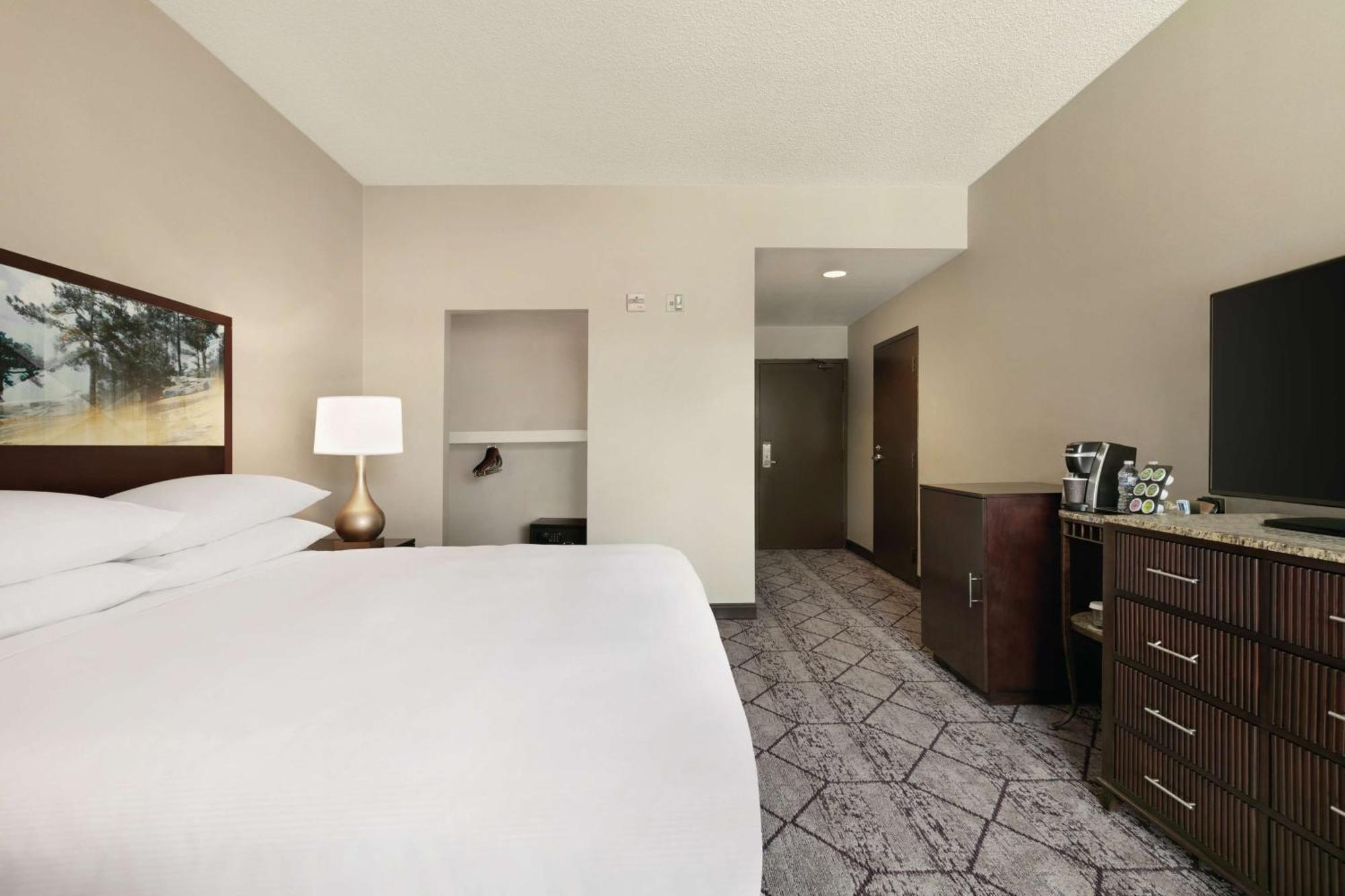 Doubletree By Hilton Atlanta Northeast/Northlake Tucker Exterior photo
